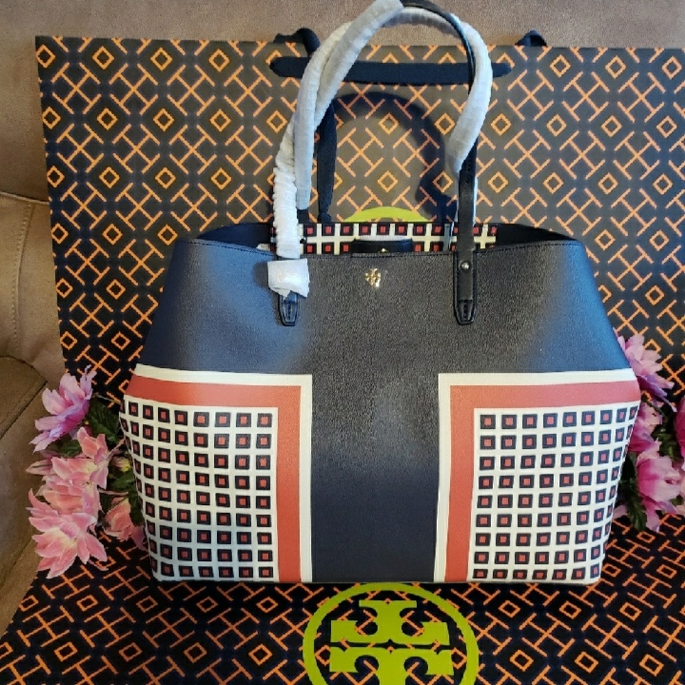 Tory Burch tote shoppers purse carry all bag